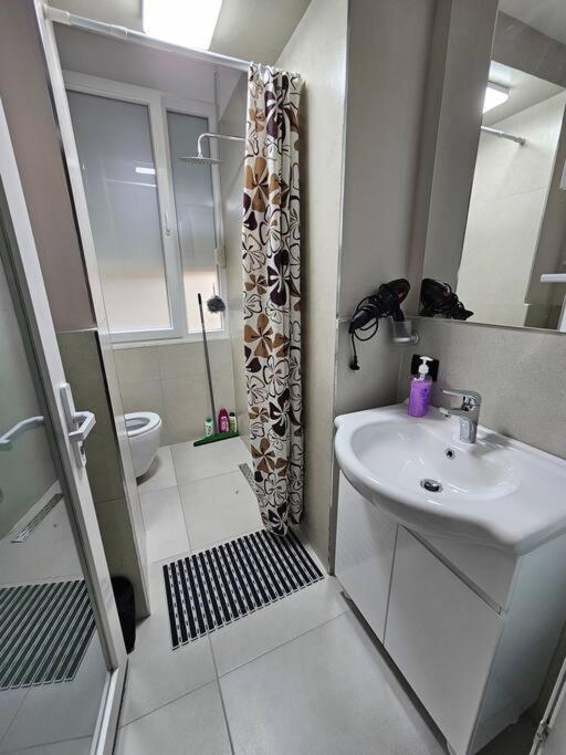 Apartamento Near Us Embassy With Balcony *